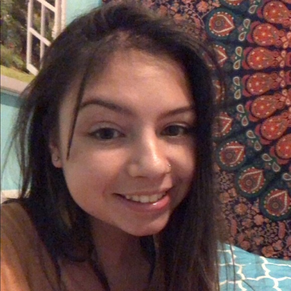 Meet your Posher, Alex - Picture 1 of 1